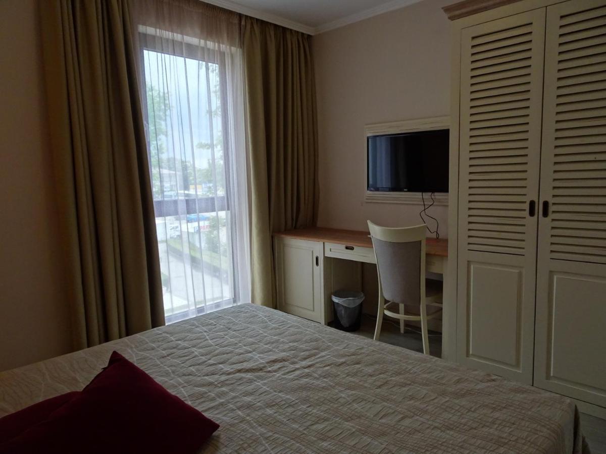 Private Apartments In White Rock Castle Balchik Bagian luar foto