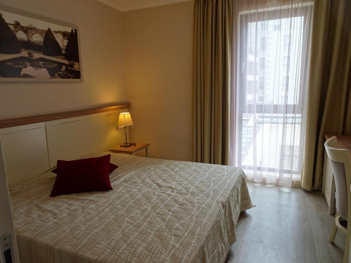 Private Apartments In White Rock Castle Balchik Bagian luar foto