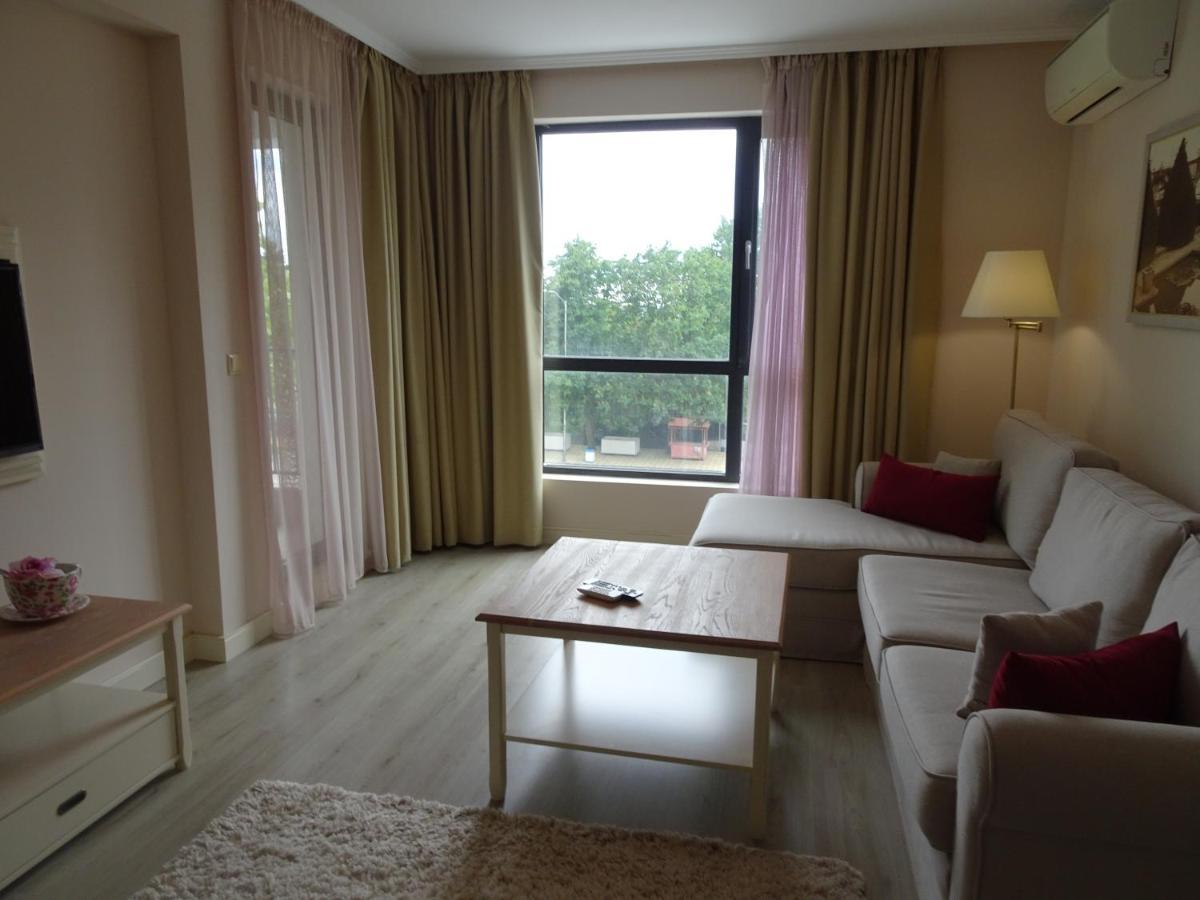 Private Apartments In White Rock Castle Balchik Bagian luar foto