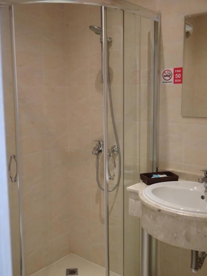 Private Apartments In White Rock Castle Balchik Bagian luar foto
