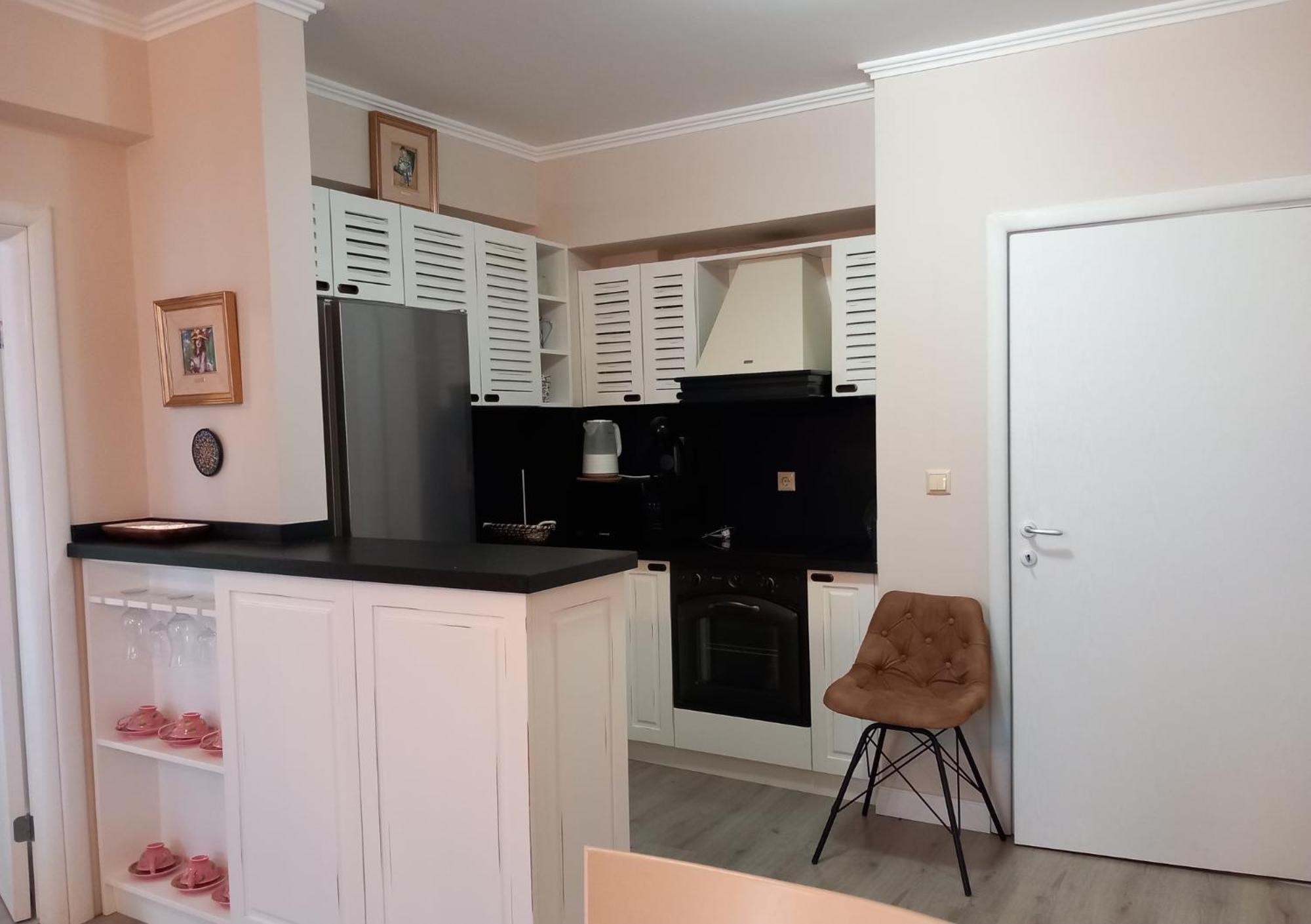 Private Apartments In White Rock Castle Balchik Bagian luar foto